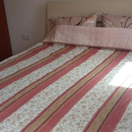 Seawalker Trible Bedroom דירה לרנקה