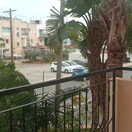 דירה Seawalker Trible Bedroom לרנקה