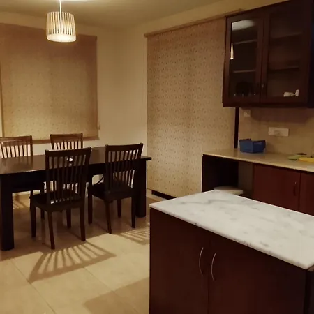 Seawalker Trible Bedroom דירה
