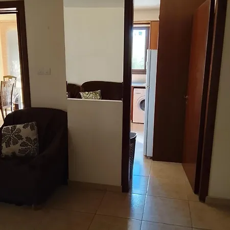Seawalker Trible Bedroom דירה