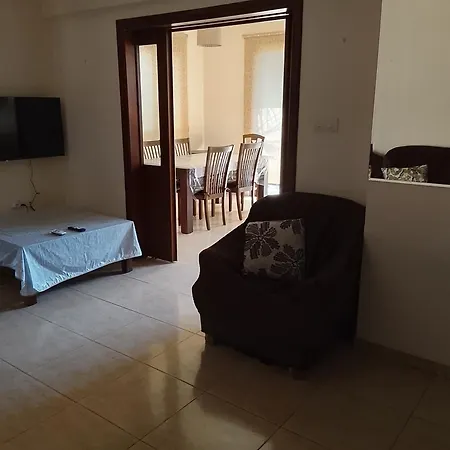 דירה Seawalker Trible Bedroom *